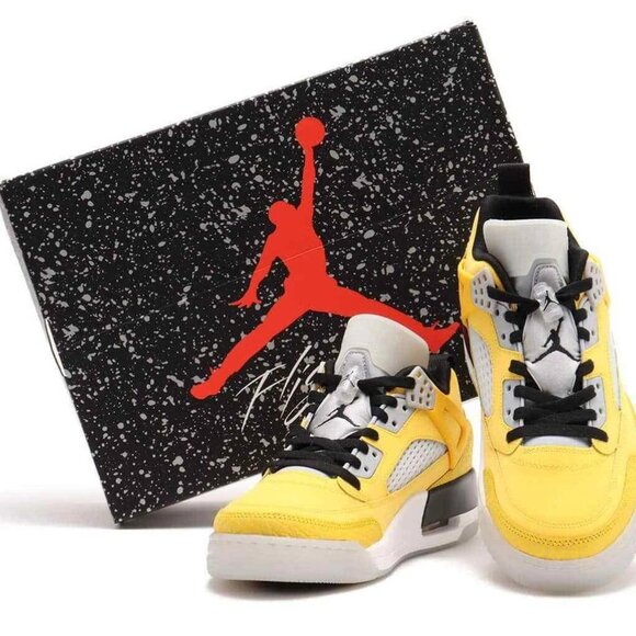 Jordan Spizike Low🔥Sz 10 NIB Men's Casual Shoes Yellow Maize HF4319-741 - Picture 1 of 9